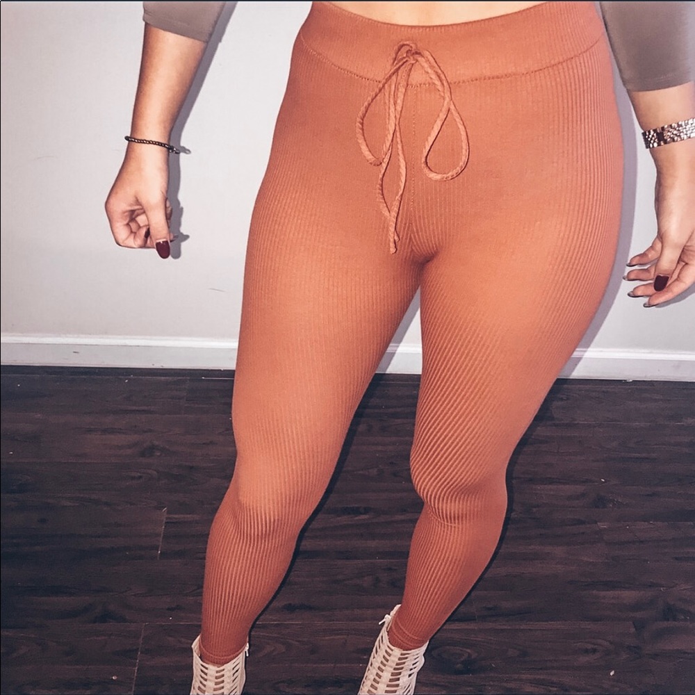 Ribbed Leggings - Rust - Picture 3 of 7